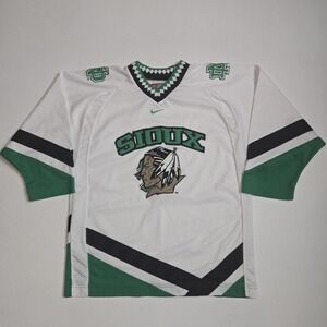 Nike North Dakota Fighting Sioux Hockey Jersey Youth Small 8/10 NCAA UND ‎ VTG